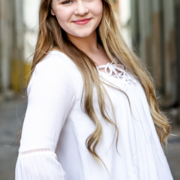 Elizabeth A. - Costa Mesa Babysitter