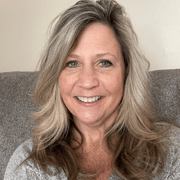 Kelly H., Babysitter in Clinton Township, MI with 1 year paid experience