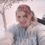 Tameeka H., Babysitter in Klamath Falls, OR 97603 with 10 years of paid experience