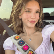 Chloe G., Babysitter in Thrall, TX 76578 with 1 year of paid experience