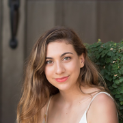 Alexandra L. - Sugar Land Babysitter