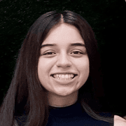 Zoe O., Pet Care Provider in Libertyville, IL with 1 year paid experience