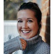 Anna F. - Newport Babysitter