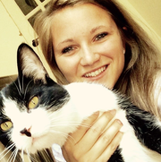 Courtney B., Pet Care Provider in Griffith, IN 46319 with 4 years paid experience