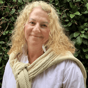 Rosa M., Child Care in Lebanon, NJ 08833 with 14 years of paid experience