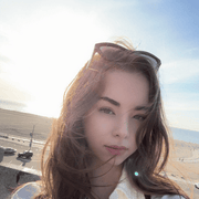 Scarlett J., Pet Care Provider in Sherman Oaks, CA with 6 years paid experience