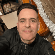 John Y., Care Companion in Chicago, IL with 20 years paid experience