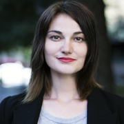 Laura M. - New York Babysitter