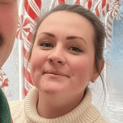 Sara G., Pet Care Provider in Eugene, OR with 17 years paid experience