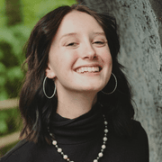 Piper S., Child Care in Carlton, OR 97111 with 1 year of paid experience