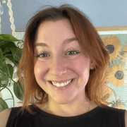 Zoe  C., Babysitter in 33706 with 15 years of paid experience