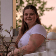 Lindsay D., Child Care Provider in 63389 with 0 years of paid experience