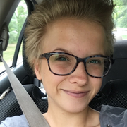Olivia P. - Knox Babysitter