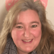 Linda D., Babysitter in Mundelein, IL with 35 years paid experience