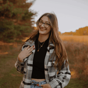 Chloe H., Nanny in Troy, OH 45373 with 4 years of paid experience
