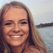 Mackenzie H. - Morton Grove <span class="translation_missing" title="translation missing: en.application.care_types.child_care">Child Care</span>