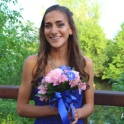 Lauryn S., Nanny in Mount Prospect, IL with 1 year paid experience