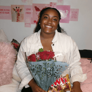 Paris M., Babysitter in 06756 with 1 year of paid experience