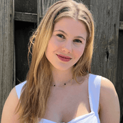 Isabella W., Child Care in Chalmers, IN 47929 with 6 years of paid experience