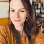 Mary R., Nanny in Dennis, MA 02638 with 17 years of paid experience