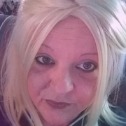 Krystal Lee S., Nanny in Lawrenceville, IL with 15 years paid experience