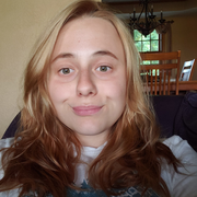 Mckenzie W., Pet Care Provider in Peoria, IL 61614 with 15 years paid experience