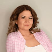 Flor S., Babysitter in Wildomar, CA 92595 with 15 years of paid experience
