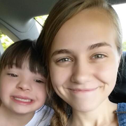 Tess B. - Edwardsville Babysitter