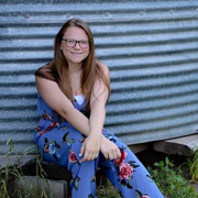 Lindsey B., Pet Care Provider in Omaha, NE with 1 year paid experience