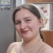 D'anna S., Babysitter in 55011 with 6 years of paid experience