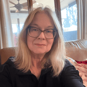 Stephanie  R., Nanny in Bennington, NE 68007 with 40 years of paid experience