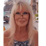 Sascha C., Nanny in Calabasas, CA 91302 with 16 years of paid experience