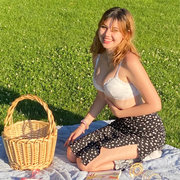 delia s., Babysitter in 94028 with 3 years of paid experience