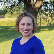 Caitlyn H. - Schulenburg Nanny