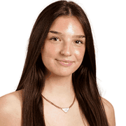 Alexis M., Pet Care Provider in Clarendon Hills, IL with 4 years paid experience