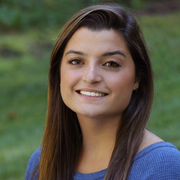 Naomi K. - Newport Babysitter