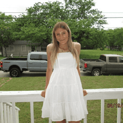 Chloe W., Pet Care Provider in Midlothian, TX with 1 year paid experience