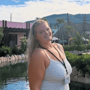 Mackenzie M., Babysitter in Fenton, MO with 2 years paid experience