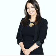 Leanne K. - Four Oaks Pet Care Provider
