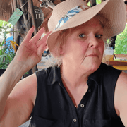 Laura J., Babysitter in Gurnee, IL with 5 years paid experience