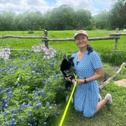 Gladys M., Care Companion in Dallas, TX with 5 years paid experience