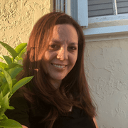 Elsa Marita R., Nanny in Miami, FL with 15 years paid experience