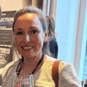 Jenny D., Pet Care Provider in Harwood Heights, IL with 5 years paid experience