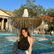 Alejandra L., Care Companion in Oak Lawn, IL with 2 years paid experience