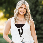 Halee J., Babysitter in Arvin, CA 93203 with 4 years of paid experience