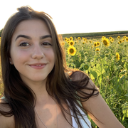 Iris L., Babysitter in Fairfax, VA with 3 years paid experience