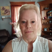 Lori W., Babysitter in Davenport, IA 52806 with 20 years of paid experience