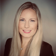 Lauren S., Babysitter in 33179 with 13 years of paid experience