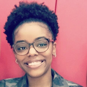 Arianna H. - Dekalb Babysitter