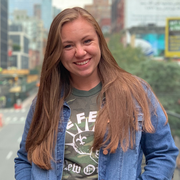 Alexis R. - Lacombe Pet Care Provider